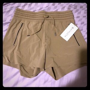 NWT! Athleta Camden shorts size 8